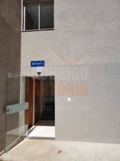 Apartamento à venda com 2 quartos no bairro São José