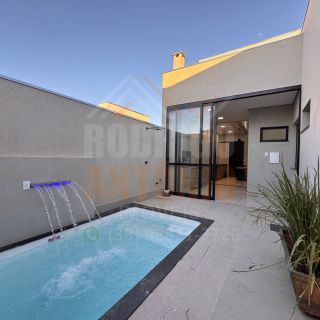 Casa à venda com 3 quartos sendo 1 suíte no Condomínio Vila Segura