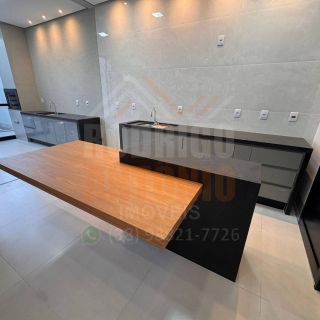 Casa à venda com 3 quartos sendo 1 suíte no Condomínio Vila Segura