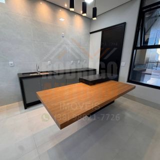 Casa à venda com 3 quartos sendo 1 suíte no Condomínio Vila Segura