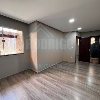 Casa à venda com 3 quartos sendo 1 suíte no Bairro Belvedere