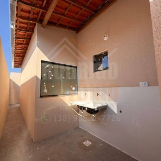 Casa à venda com 2 quartos no bairro Portal dos Ipês