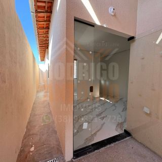 Casa à venda com 2 quartos no bairro Portal dos Ipês