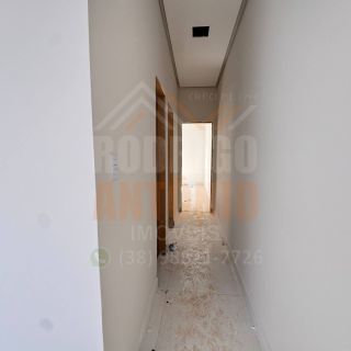 Casa à venda com 2 quartos no Bairro Interlagos