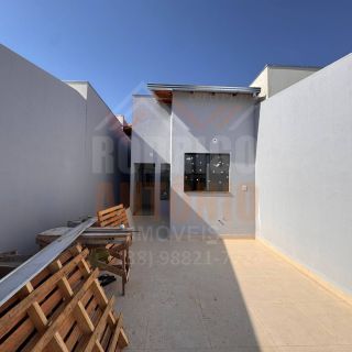 Casa à venda com 2 quartos no Bairro Interlagos