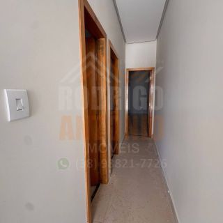 Casa à Venda no Bairro Interlagos