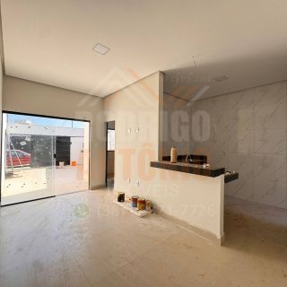 Casa à Venda no Bairro Interlagos