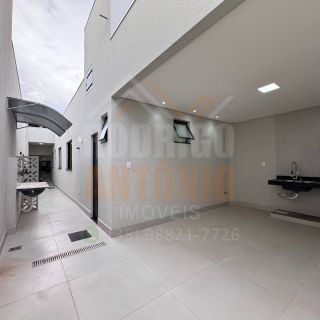 Casa a venda com 3 quartos, 1 suíte no bairro Jardim Palmeiras em Montes Claros