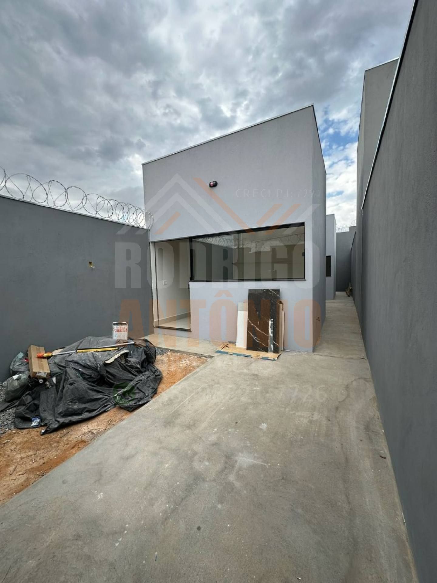 Casa em Fase de Acabamento com 2 quartos no bairro Carmelo