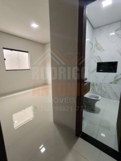 Casa Para Vender com 3 quartos 1 suítes no bairro Residencial Terra Jardim em Montes Claros