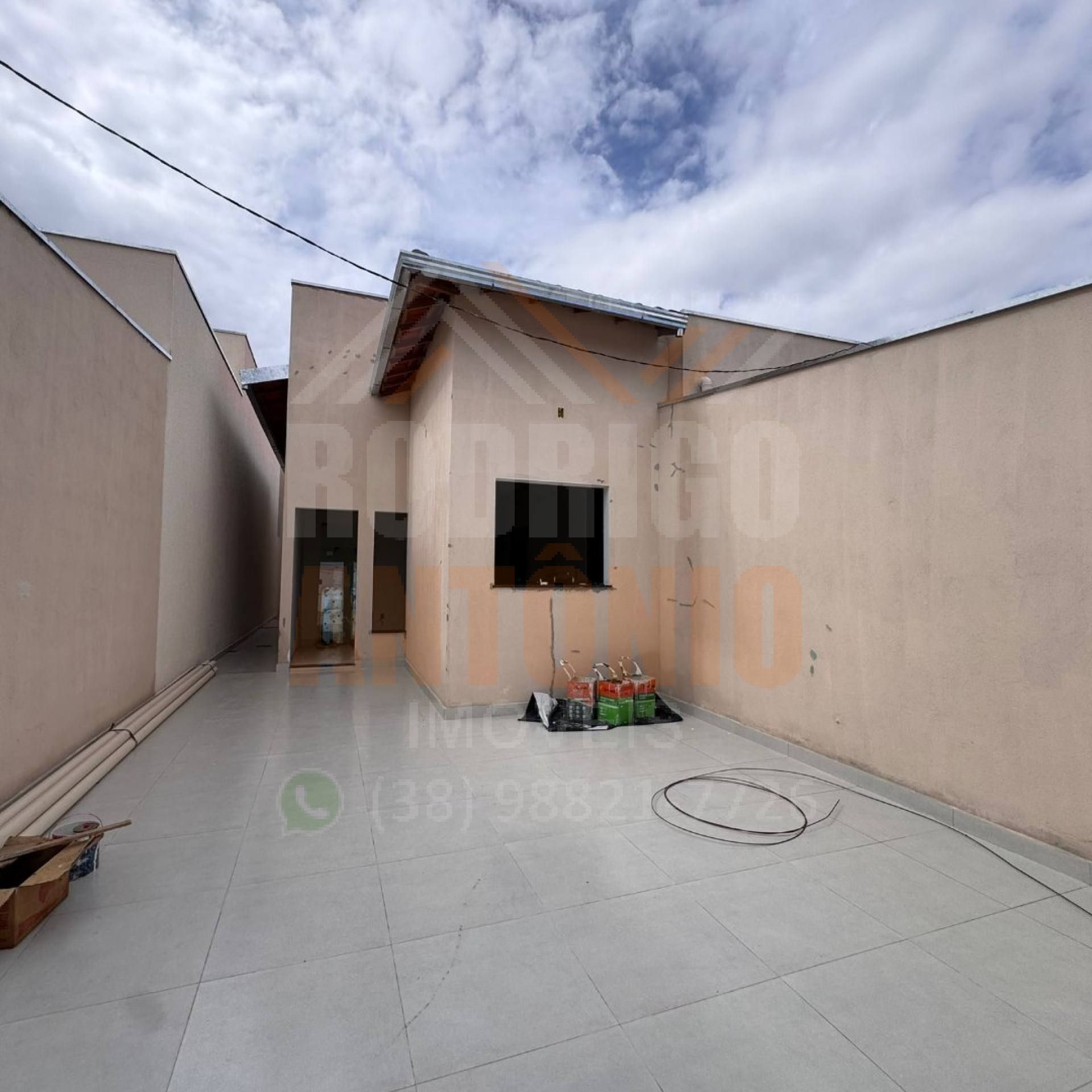 Casa a venda no Carmelo