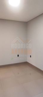 Casa a venda no Village do Lago I