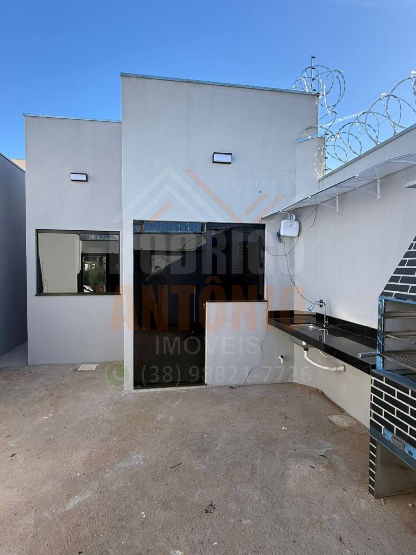 Casa 03 Quartos no Bairro Novo Primavera.