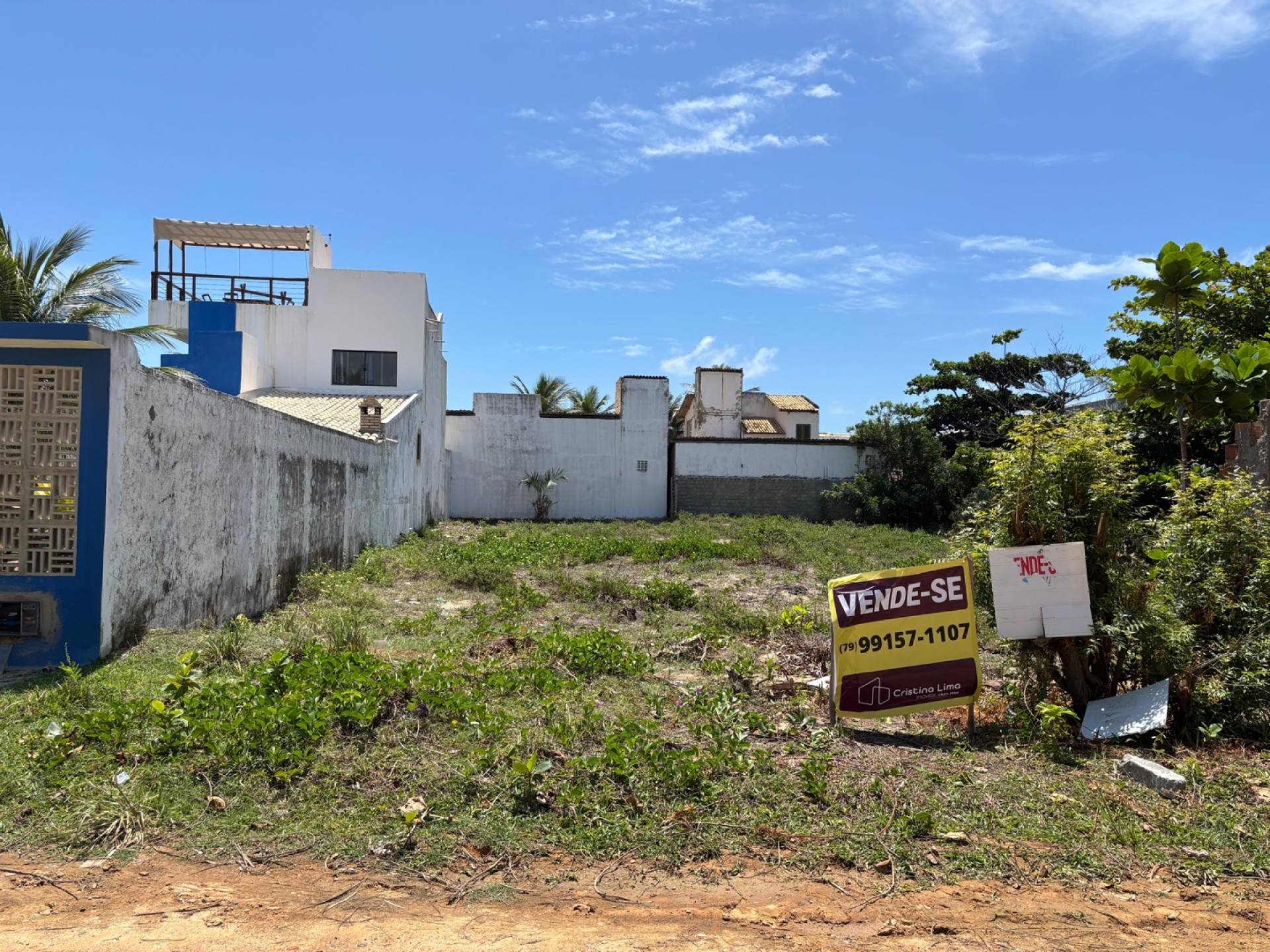 Terreno a venda no Abais