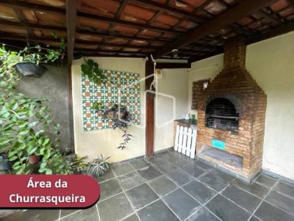 Casa de Esquina no Bairro Suíssa