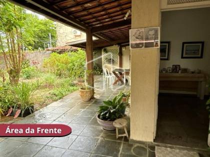 Casa de Esquina no Bairro Suíssa