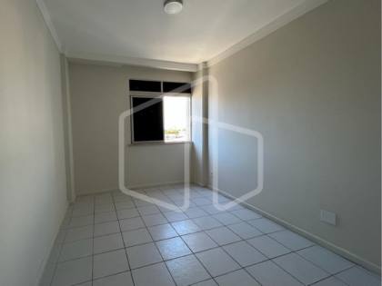 Apartamento no Cond. Praia do Abaís - São José