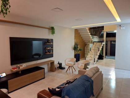Casa Duplex Alto Padrão - Ponto Novo