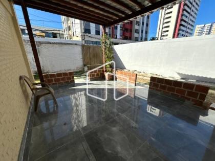 Casa no bairro Atalaia