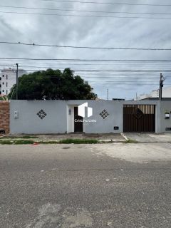 Casa na Atalaia