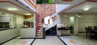 Casa na rua Lagarto - Centro