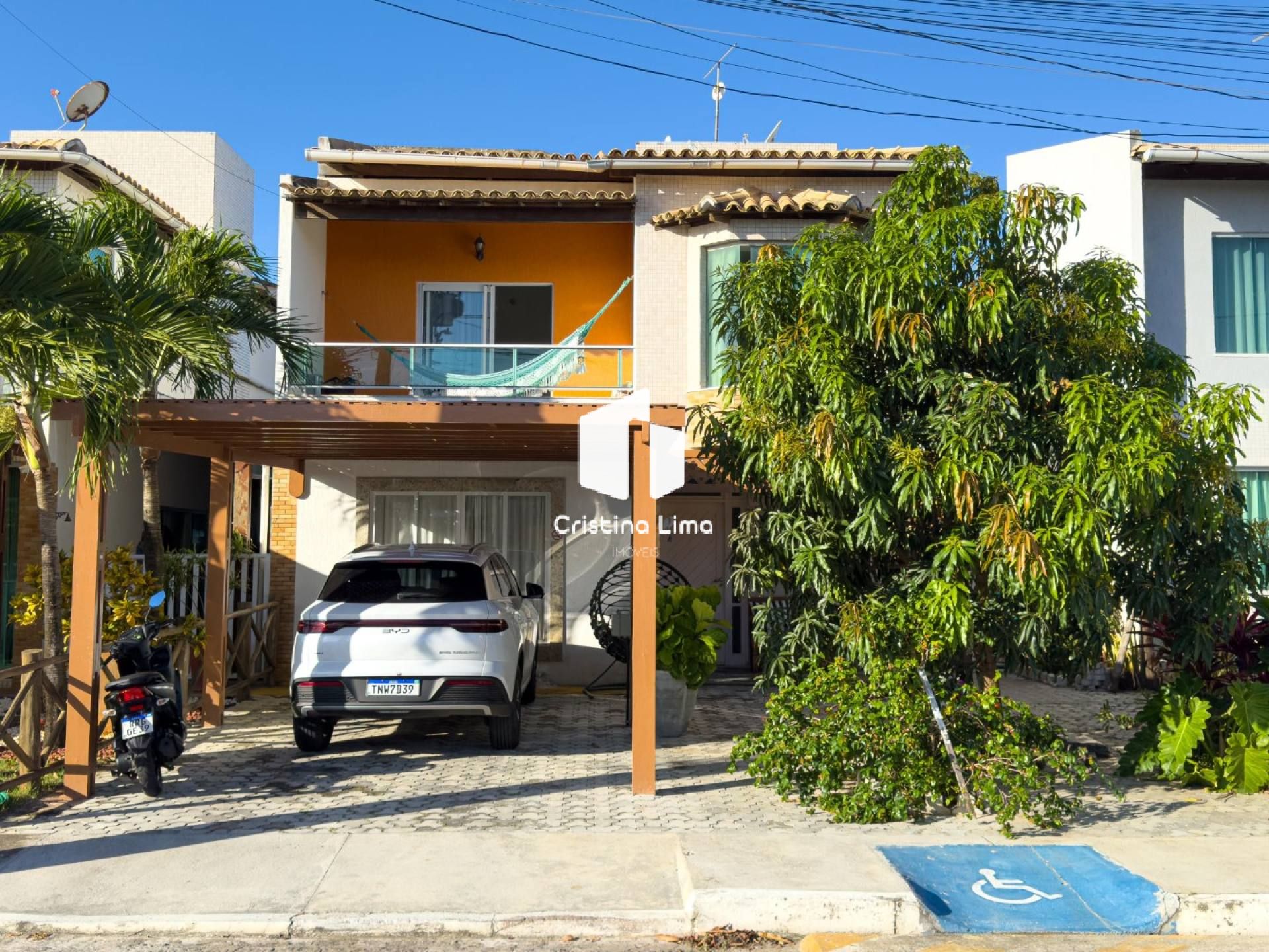 Casa no Condomínio Dermerval Mattos - Atalaia