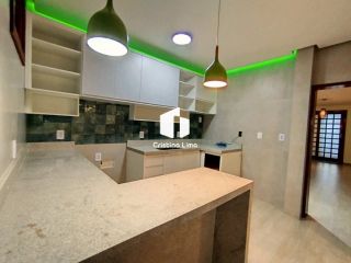 Casa Reformada com Ponto Comercial na Atalaia