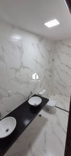 Excelente casa na Aruana.