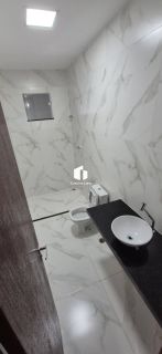 Excelente casa na Aruana.