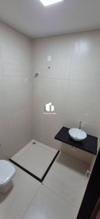 Excelente casa na Aruana.