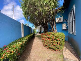 CASA NO CJ. SANTA LÚCIA - JABOTIANA.