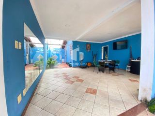 CASA NO CJ. SANTA LÚCIA - JABOTIANA.