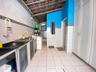 CASA NO CJ. SANTA LÚCIA - JABOTIANA.