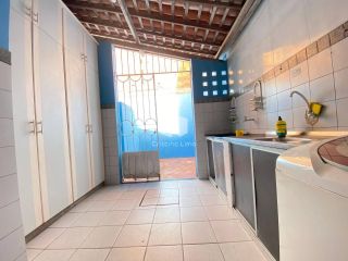 CASA NO CJ. SANTA LÚCIA - JABOTIANA.