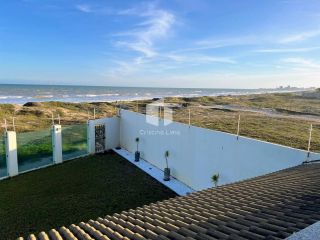 Casa com área exclusiva Pé na areia - Atalaia Nova