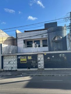 Triplex na avenida João Ribeiro - Santo Antônio