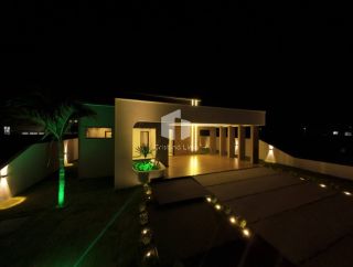 CASA DE ALTO PADRÃO NA ARUANA – 500M DA PRAIA