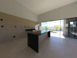 CASA DE ALTO PADRÃO NA ARUANA – 500M DA PRAIA