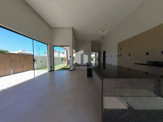 CASA DE ALTO PADRÃO NA ARUANA – 500M DA PRAIA
