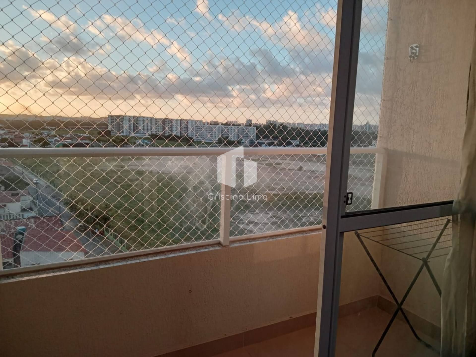 Apartamento mobiliado - Bairro Farolândia ( andar alto)