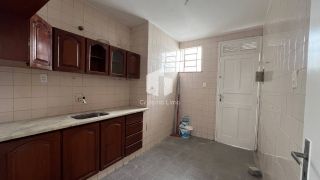 Casa a venda na Av Gentil Tavares