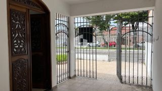 Casa a venda na Av Gentil Tavares