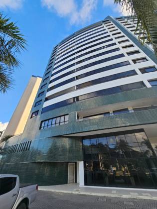 APARTAMENTO NO EDF. PASSEIO BEIRA MAR