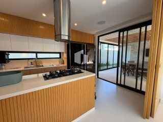 Casa a venda no Condomínio Costa Marina
