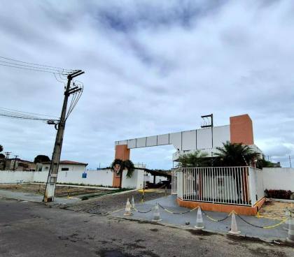 Apartamento no Condomínio  Moradas do Sto Antônio