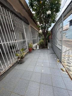 Casa a Venda no Conjunto Médici