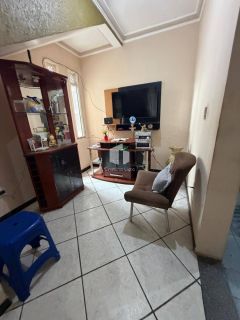 Casa a Venda no Conjunto Médici