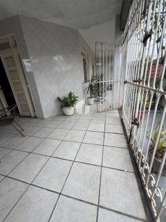 Casa a Venda no Conjunto Médici