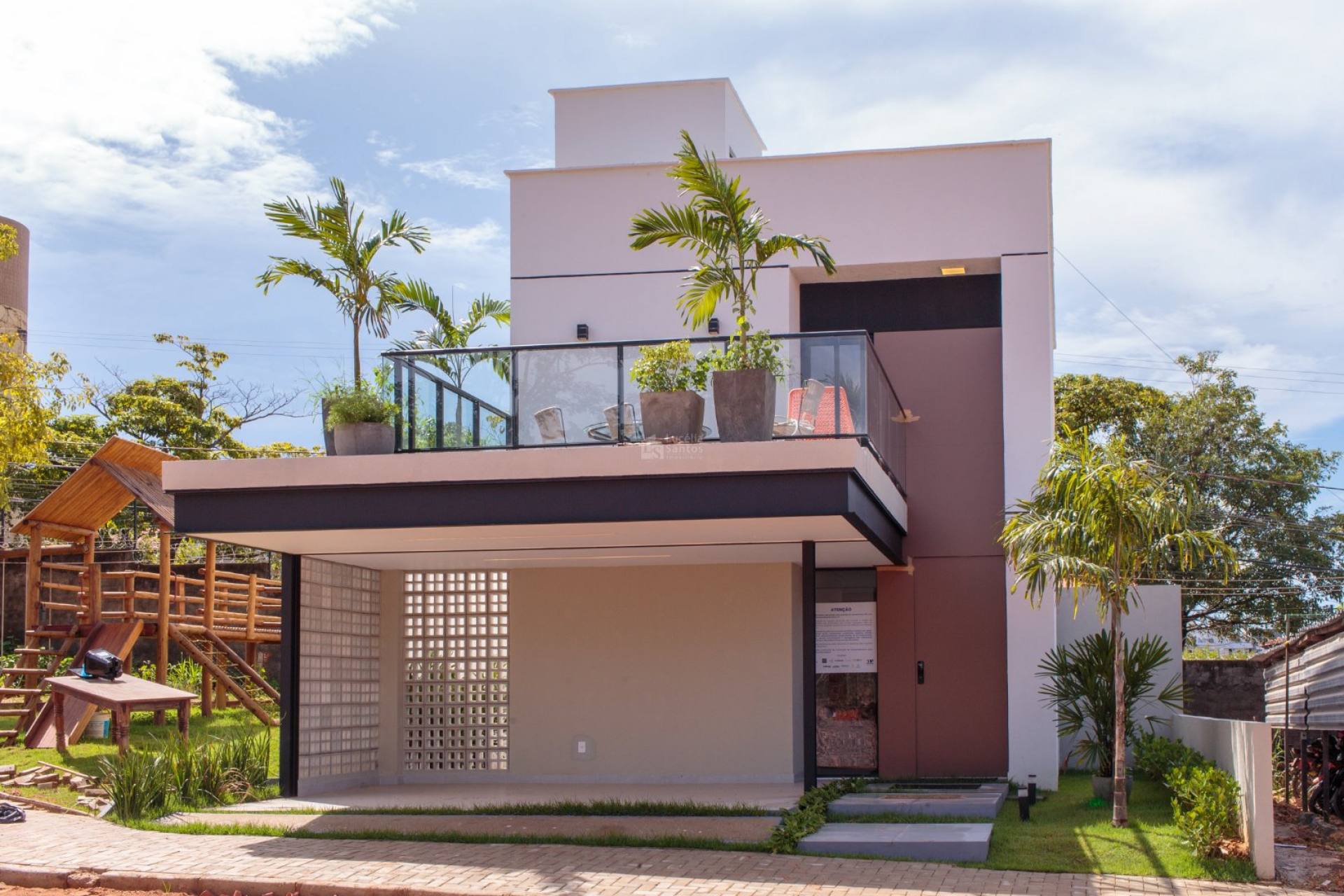 Casa à Venda no Condomínio Vila Zoe