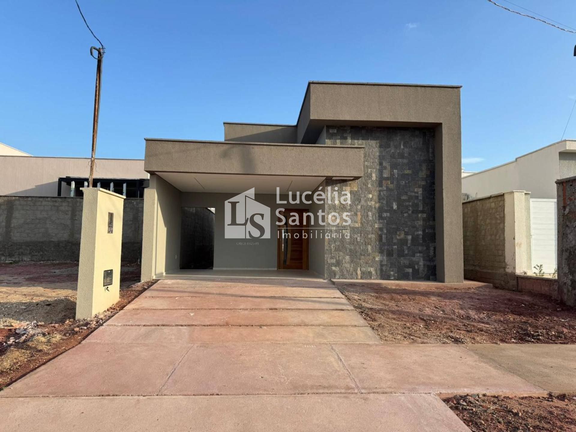 Casa à Venda no Condomínio Aldebaran Leste - Teresina - PI